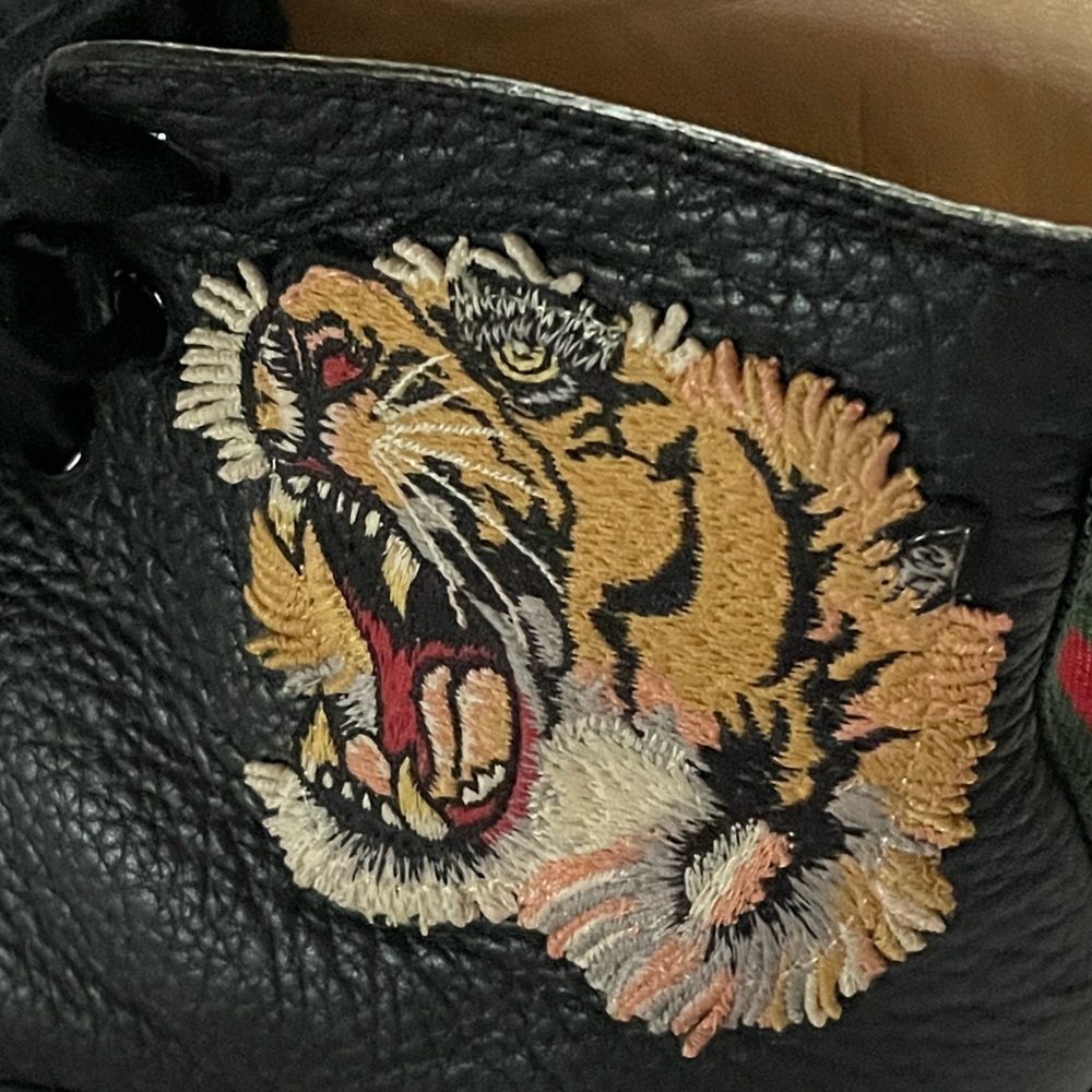 GUCCI Black and gold (Yellow) High-Top Sneakers with Tiger Design - Picture 12 of 16